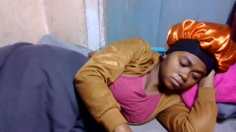 nilah online show from July 14, 2:38 am