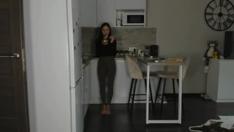 Bella online show from April 7, 4:24 am