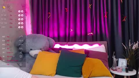 Nina online show from January 5, 5:27 pm