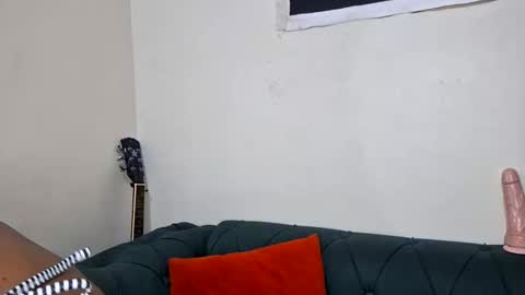 nina_bambi online show from April 18, 2:04 am