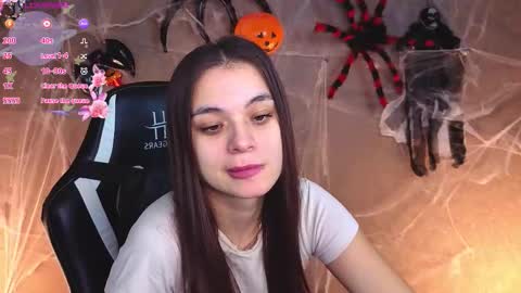 Snapshot of nina_fierce chatting on October 28, 2:59 am Ketrin online show from October 28, 2:59 am