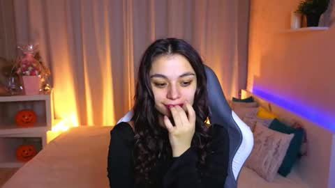 Snapshot of nina_fierce chatting on November 25, 3:06 am Ketrin online show from November 25, 3:06 am