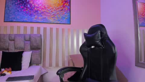 nina_glow_ online show from March 30, 11:44 am