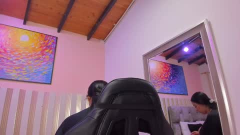 nina_glow_ online show from April 9, 11:15 am