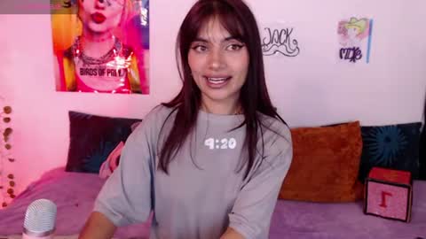 Snapshot of nina_paige chatting on June 8, 1:11 pm nina online show from June 8, 1:11 pm