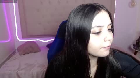 nina_rock online show from May 20, 3:24 am
