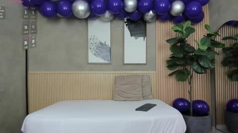 Snapshot of nina_soul chatting on February 13, 12:00 pm NINA online show from February 13, 12:00 pm