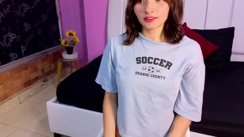 Nina online show from November 6, 8:43 pm