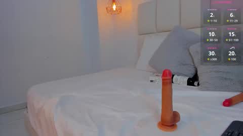 Nina online show from September 19, 5:24 pm