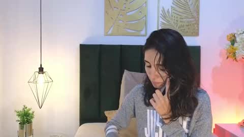 Snapshot of ninacavallli chatting on September 29, 2:44 pm Nina online show from September 29, 2:44 pm