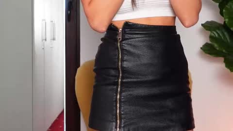 NinaCrystal online show from September 11, 5:29 am