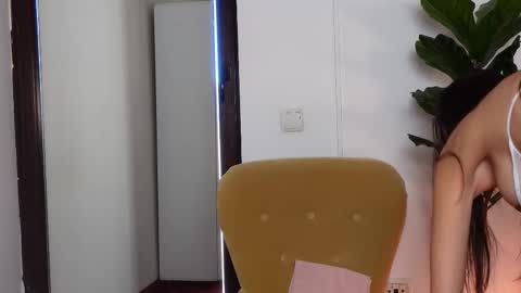 NinaCrystal online show from November 24, 8:47 am