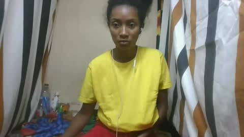 ninaeaa online show from December 22, 8:50 pm