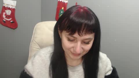 ninaflawlees online show from January 8, 1:13 pm