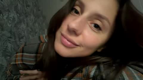 Snapshot of ninahurrle chatting on June 2, 11:12 am Agata online show from June 2, 11:12 am