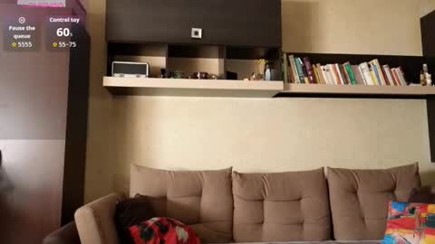 NinaNovalicious online show from October 23, 8:13 am