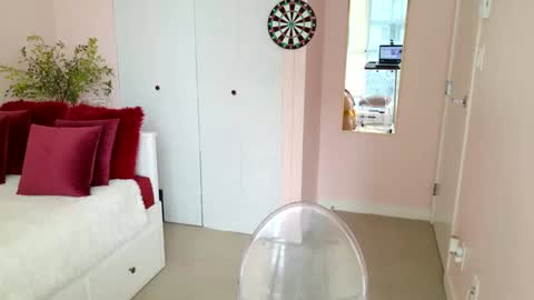 Snapshot of ninaoneil chatting on February 27, 9:36 pm NinaOneil online show from February 27, 9:36 pm