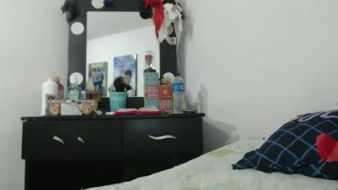 Ninapalmer online show from April 26, 8:06 pm