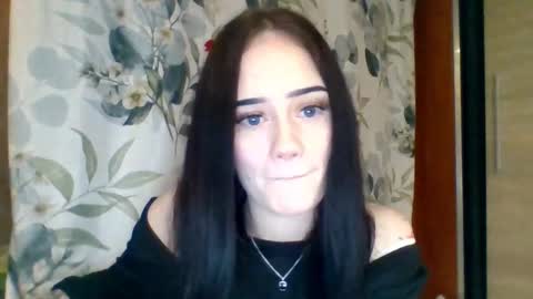 Snapshot of ninaseduce chatting on December 15, 10:36 pm Nina online show from December 15, 10:36 pm