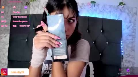 ninasky19 online show from February 25, 8:07 pm