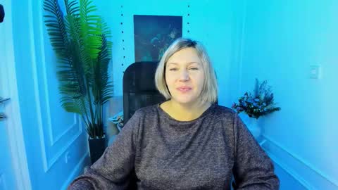 ninastarle online show from October 15, 4:45 am