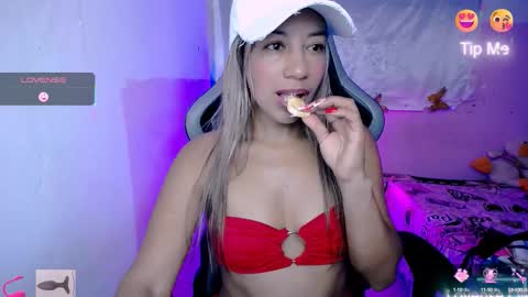 ninatinydoll1 online show from October 22, 1:00 pm