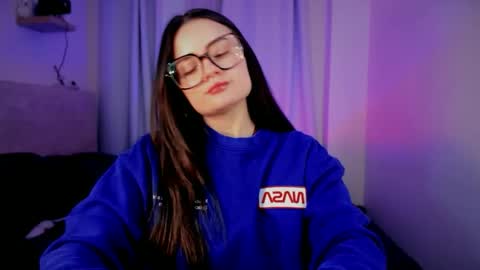 ninavolkov online show from October 7, 10:07 pm