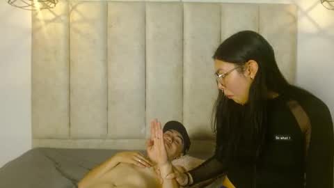 nina and jhony online show from April 10, 10:03 pm