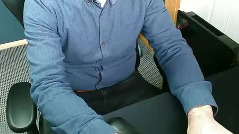 Snapshot of nineinches2222 chatting on March 12, 11:31 am Nineinches online show from March 12, 11:31 am