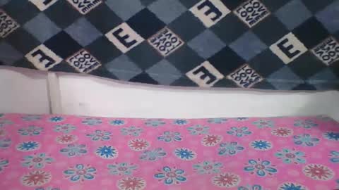 ninie246746 online show from February 24, 7:12 pm