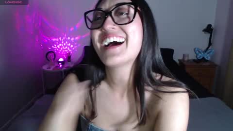 Snapshot of ninimoon chatting on October 27, 2:48 am Ninimoon online show from October 27, 2:48 am