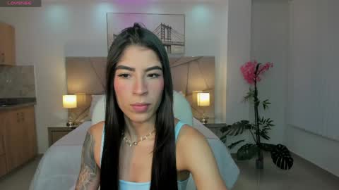 ninna_asppen online show from April 18, 6:06 am