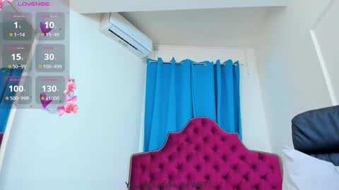 nina dee online show from March 6, 4:53 am