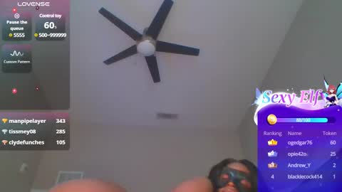 Snapshot of nirvanafox7 chatting on December 31, 8:23 pm Nirvanafox7 online show from December 31, 8:23 pm