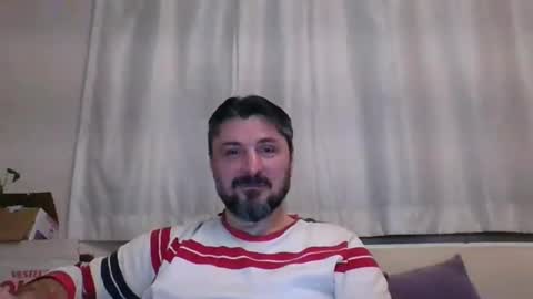 Snapshot of nisantasili chatting on February 24, 9:52 pm Prince d amour online show from February 24, 9:52 pm