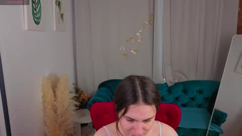 Snapshot of nishira_shy chatting on May 31, 11:39 am nishira_shy online show from May 31, 11:39 am