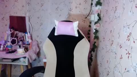 Snapshot of nitchiefucker chatting on October 14, 5:03 pm Nadz online show from October 14, 5:03 pm