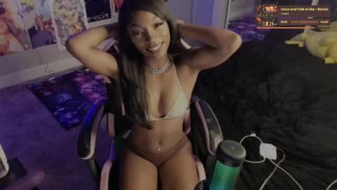 Snapshot of niviawolfe chatting on September 19, 4:36 am NIVIA WOLFE online show from September 19, 4:36 am