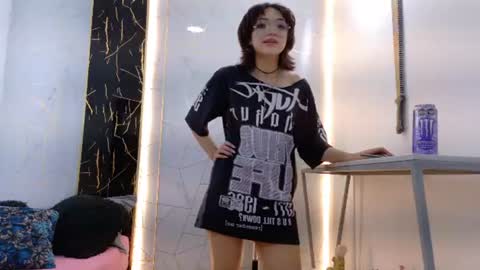    online show from July 30, 12:26 pm
