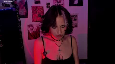 Snapshot of nixxie_ chatting on June 22, 2:02 am Nixxie online show from June 22, 2:02 am