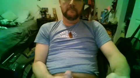 Snapshot of njoefats420 chatting on June 17, 9:23 am njoefats420 online show from June 17, 9:23 am