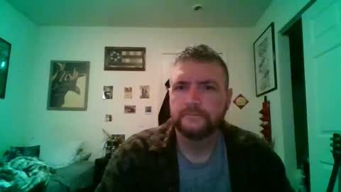 Snapshot of njoefats420 chatting on June 19, 9:24 am njoefats420 online show from June 19, 9:24 am