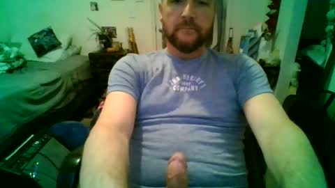 Snapshot of njoefats420 chatting on June 23, 9:40 am njoefats420 online show from June 23, 9:40 am