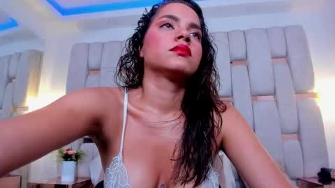 Snapshot of noa_blake chatting on November 25, 4:12 am Noa online show from November 25, 4:12 am