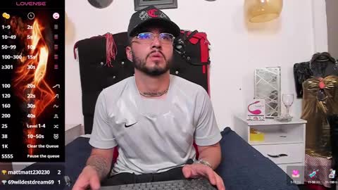 Snapshot of noa_bonucci chatting on February 2, 9:45 pm noa_bonucci online show from February 2, 9:45 pm