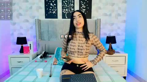 NATHALIA MORENO online show from May 22, 12:22 pm