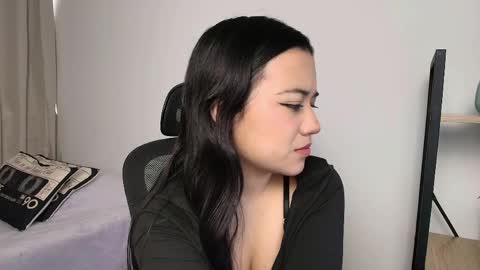 Noa  online show from April 23, 1:46 pm