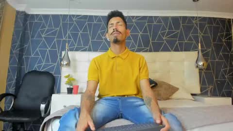 Noah online show from March 22, 8:12 pm