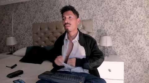 Noah online show from April 10, 2:50 am