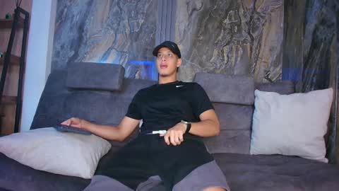 Snapshot of noah_blackk chatting on February 18, 1:29 pm noah_blackk online show from February 18, 1:29 pm